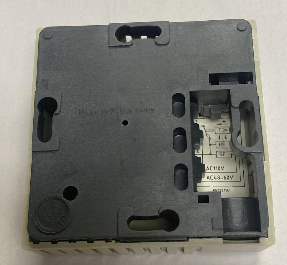 Used RITTAL,3113.000,THERMOSTAT ENCLOSURE NEW