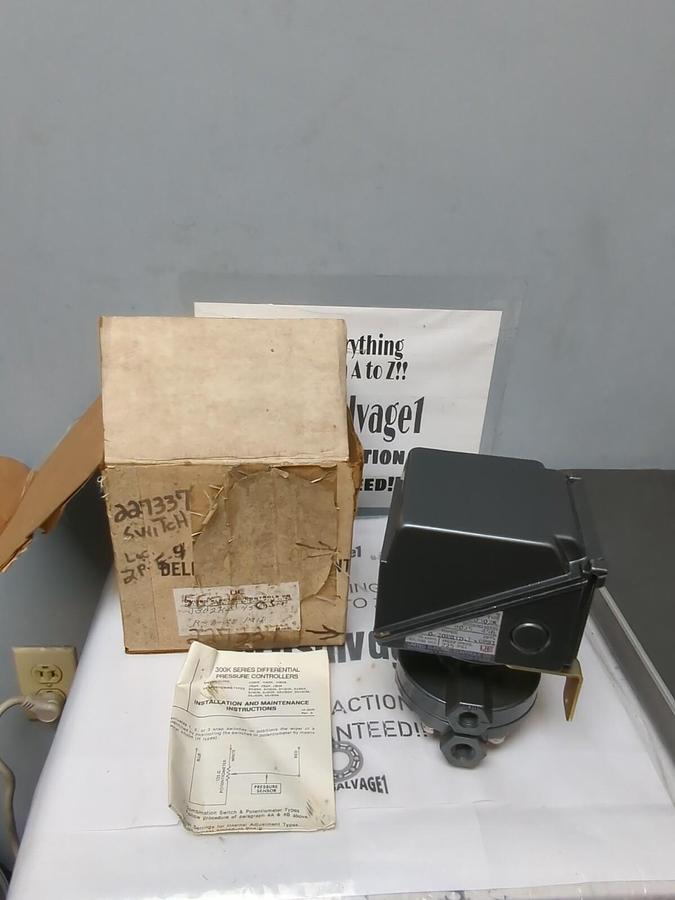UNITED ELECTRIC,J302K-456,PRESSURE CONTROL SWITCH 15 AMP 125/250 VAC 225 PSI