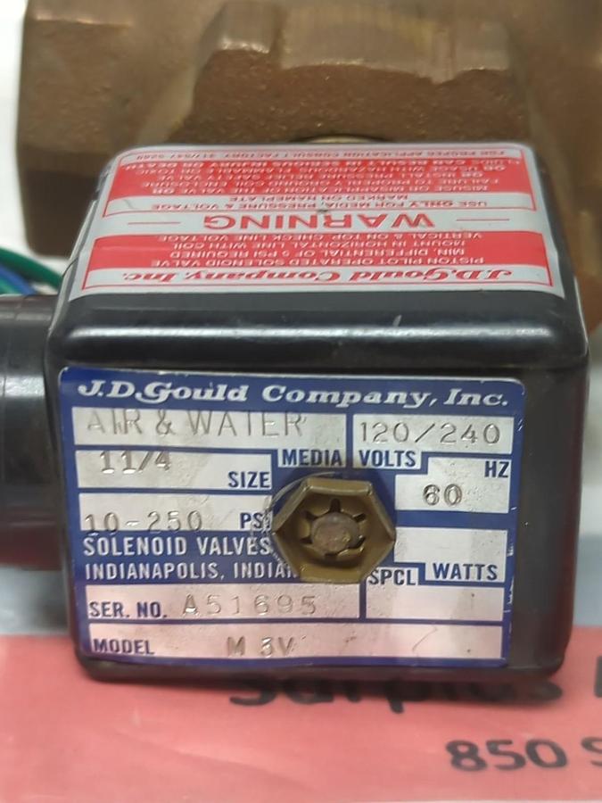 J.D. GOULD,M 3V,SOLENOID VALVE 1-1/4 INCH 10-250 PSI 120/240V NOS
