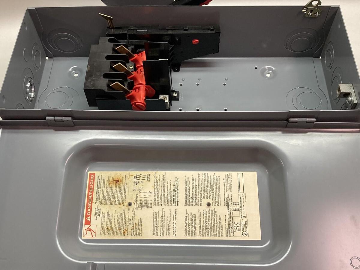 Used Square D,HU363,Heavy Duty Safety Switch 100A 600Vac