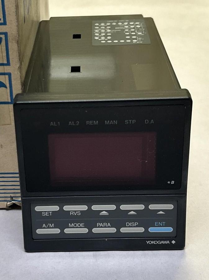 Used YOKOGAWA,UT40-131*B,DIGITAL INDICATING CONTROLLER NEW
