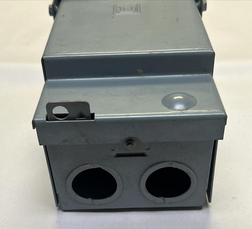 Used SQUARE D,Q0-200TR,RAINPROOF ENCLOSURE