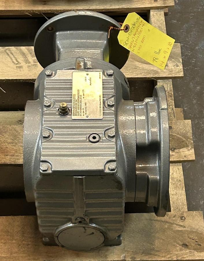 Used SEW-EURODRIVE,SAF67AM143DRN80M4/BE1HR,GEAR REDUCER 1751RPM