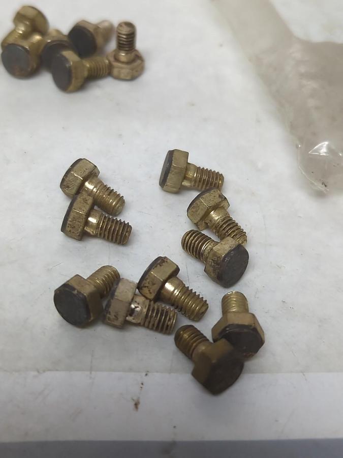 Used ALLEN-BRADLEY,SIZE 0,OLD STYLE STATIONARY CONTACTS LOT OF 30 NOS