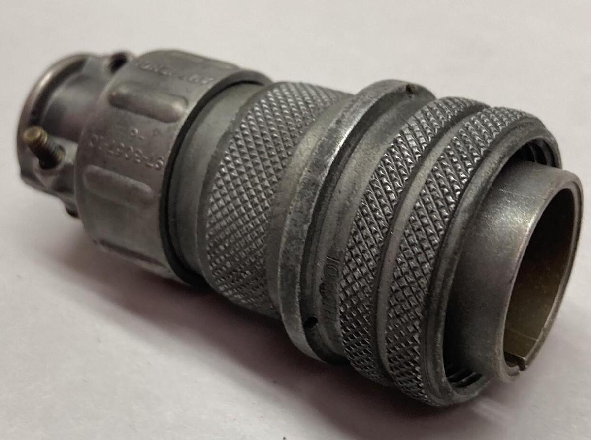 Used Amphenol,97-3057-10-6,Cable Clamp