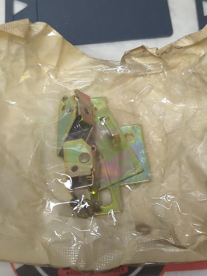 SQUARE D,9999BC-1,INTERLOCK FOR SIZE 0 TYPE B SER A SIZE 1 TYPE A & B NOS