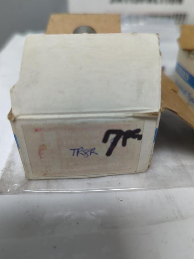 GOULD SHAWMUT,TR8R,TRI ONIC 8 AMP FUSES LOT OF 17