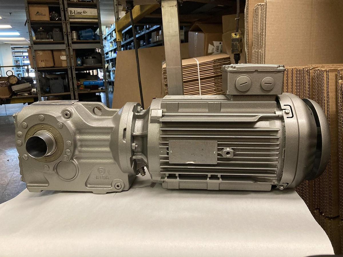 Sew-Eurodrive,KT47/T DRN100LM4/C/DH, Gearmotor Ratio 1.58  1762/90 RPM  230/460V