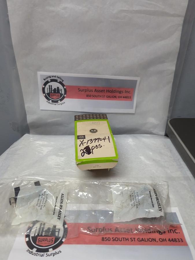ALLEN BRADLEY,Z-137704-1,CONTACT BLOCK LOT OF 2 NOS