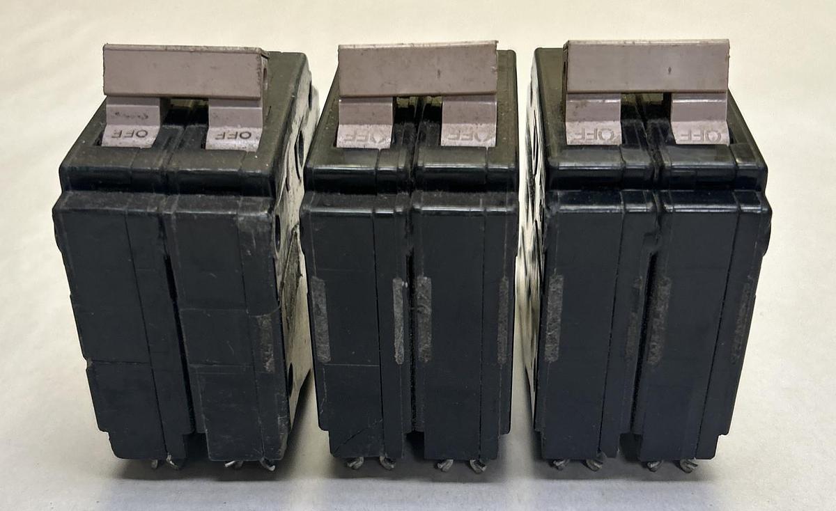 Used CUTLER-HAMMER,CH230,CIRCUIT BREAKER 30A 120/240V 2POLE LOT OF 3