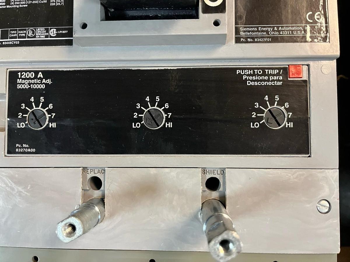 Used SIEMENS,HNXD63B120,CIRCUIT BREAKER 1200 AMP 600V 3P TYPE HNXD6