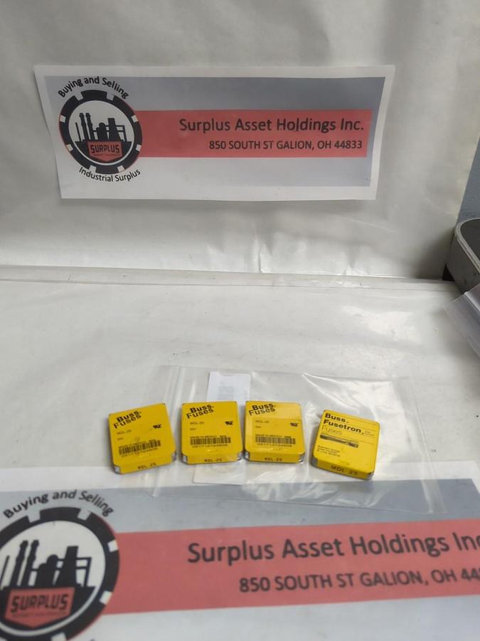 COOPER BUSSMANN,MDL-25,GLASS FUSE LOT OF 20 PCS NOS