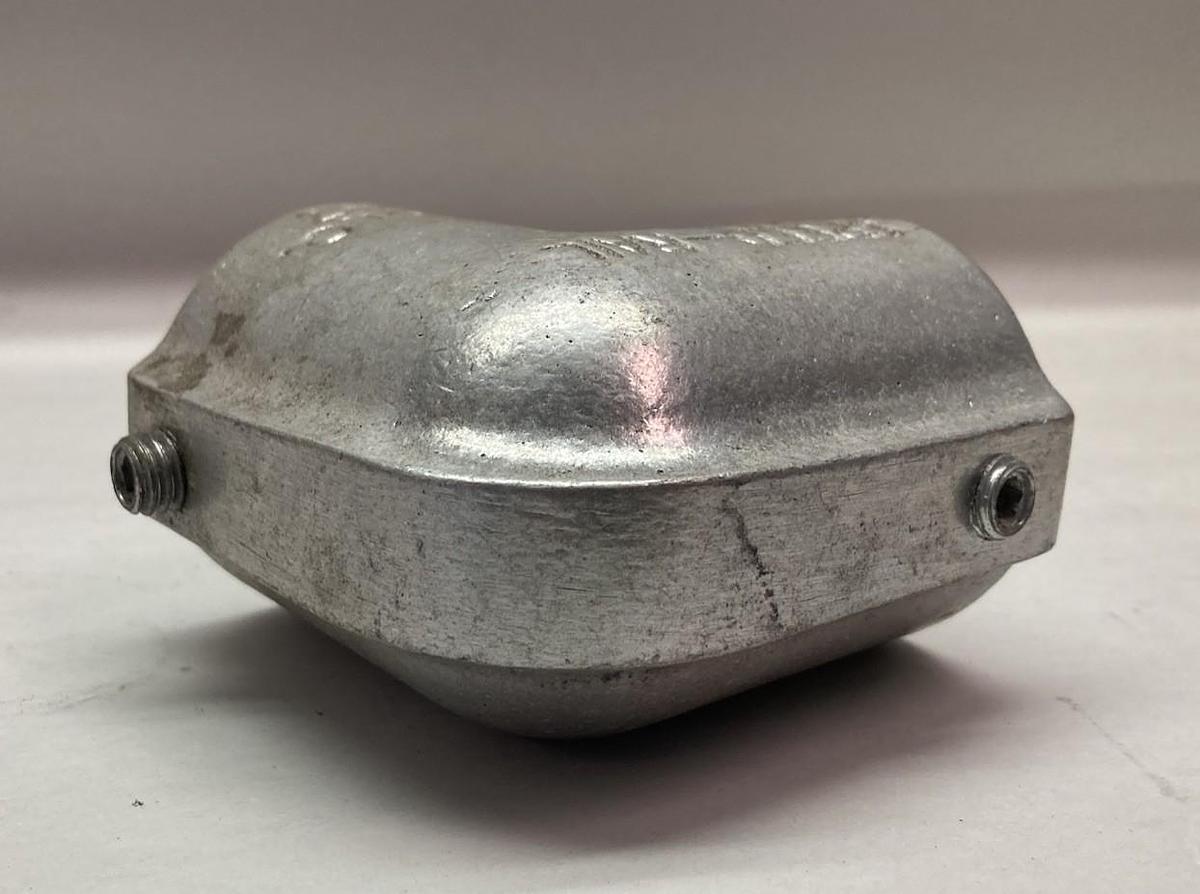 Used Hollaender,3-7,Speed-Rail Cross Elbow 1-1/4 Inch