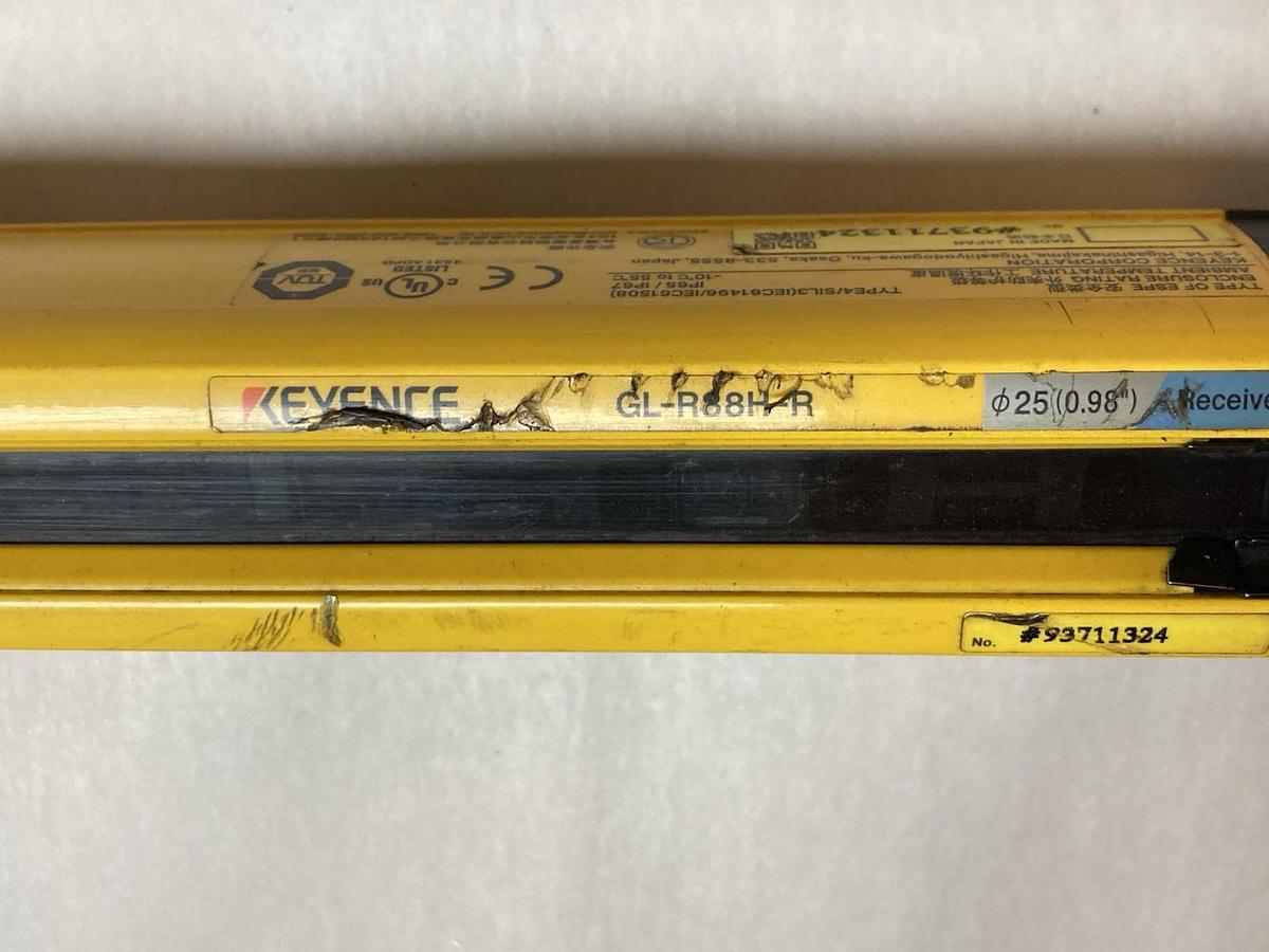Used Keyence,GL-R88H-R + GL-R88H-T,Optical Safety Sensor 25mm 24VDC