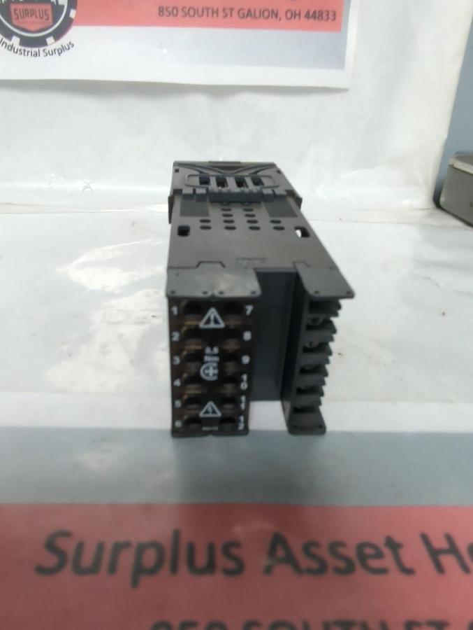 Used ASCON,M4-3197-2300,TEMPERATURE CONTROLLER PRE-OWNED