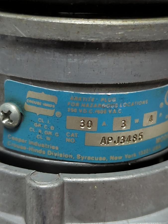 Used CROUSE HINDS,APJ3485,ARKTITE PLUG 250VDC 30A 3W 4P PRE-OWNED