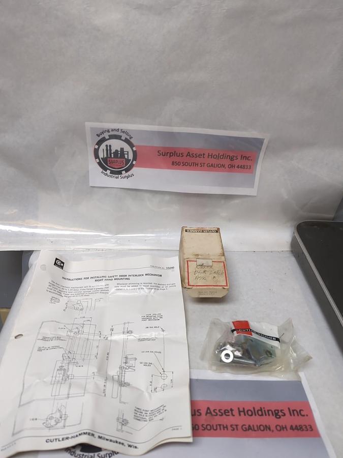 CUTLER-HAMMER,C360KR,DOOR LATCH ASSEMBLY NOS