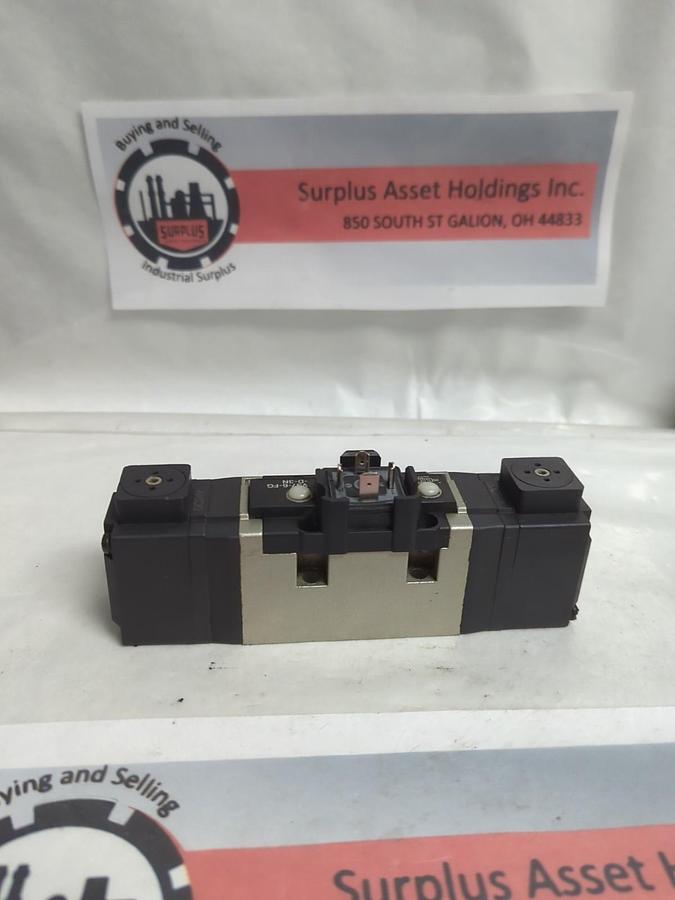 Used SMC,VS7-6-FG-D-3N,SOLENOID VALVE DC24V PRE-OWNED