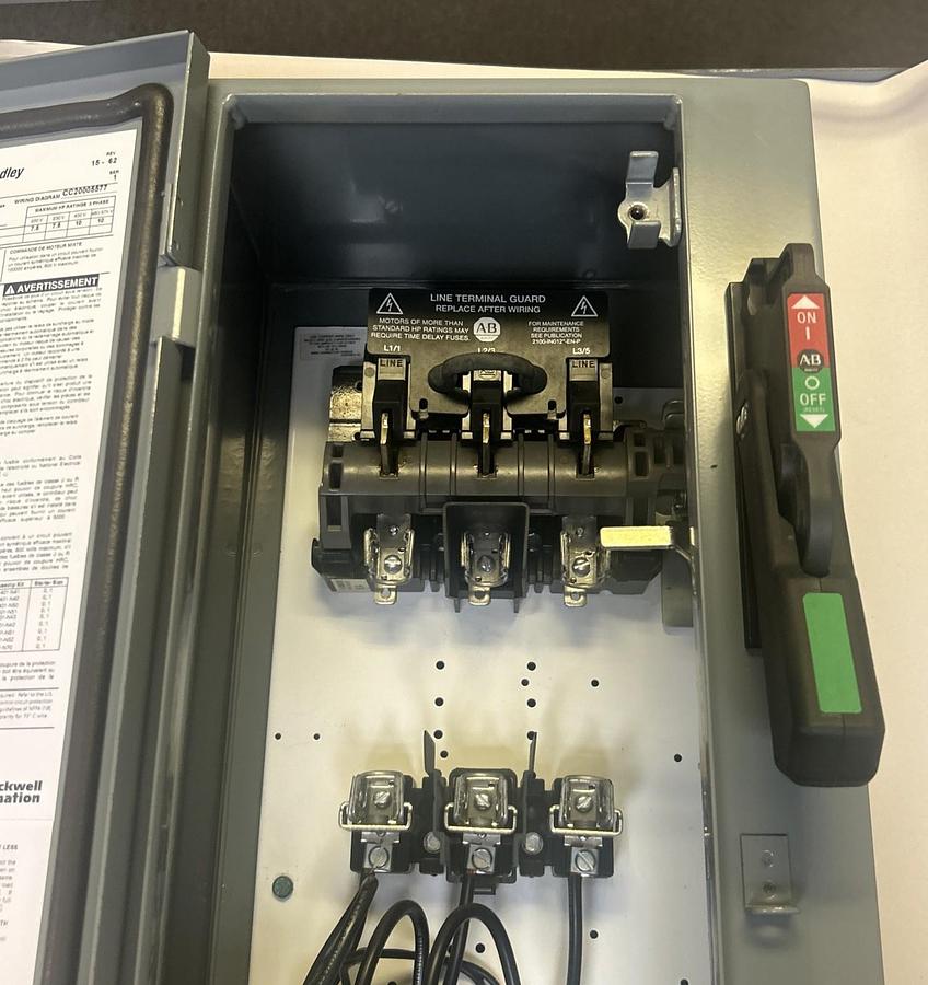 Used ALLEN BRADLEY,512-BFB-6P-24R,COMBINATION STARTER DISCONNECT SIZE 1