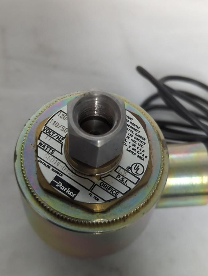 Used PARKER,G6014-0153,SOLENOID VALVE 125PSI 11 WATT PRE-OWNED