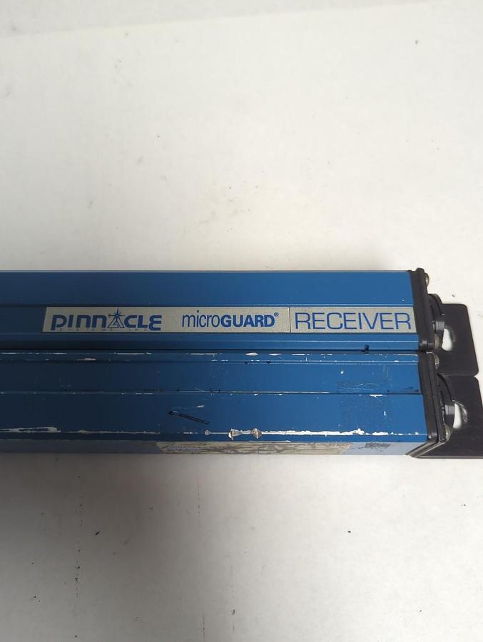 Used PINNACLE,MG-24-OF-AU,LIGHT CURTAIN RECIEVER/EMITTER SET PRE-OWNED
