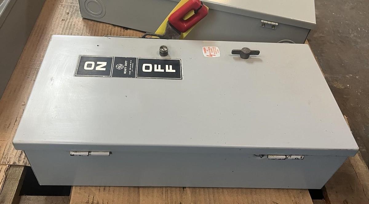 GE,THN3361M,TYPE 1 NON FUSED SAFETY DISCONNECT SWITCH 30A 600V