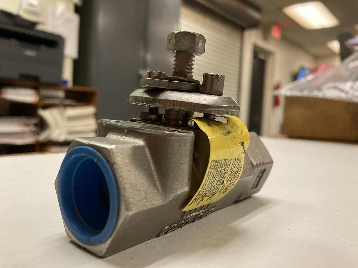 Used Jamesbury,AZ 3600 TT,3/4 INCH Stainless Valve Actuator