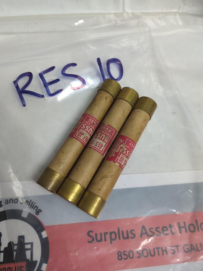 COOPER BUSSMANN,RES-10,RENEWABLE 10 AMP FUSE LOT OF 3 PRE-OWNED