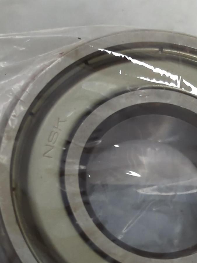Used NSK,6204Z,DOUBLE METAL SHIELDED BALL BEARING LOT OF 3 PRE-OWNED