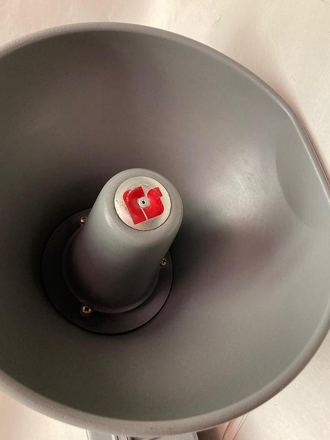 Used Federal Signal,302GC,Selectone Horn Ser C 120V 60 HZ 0.5A