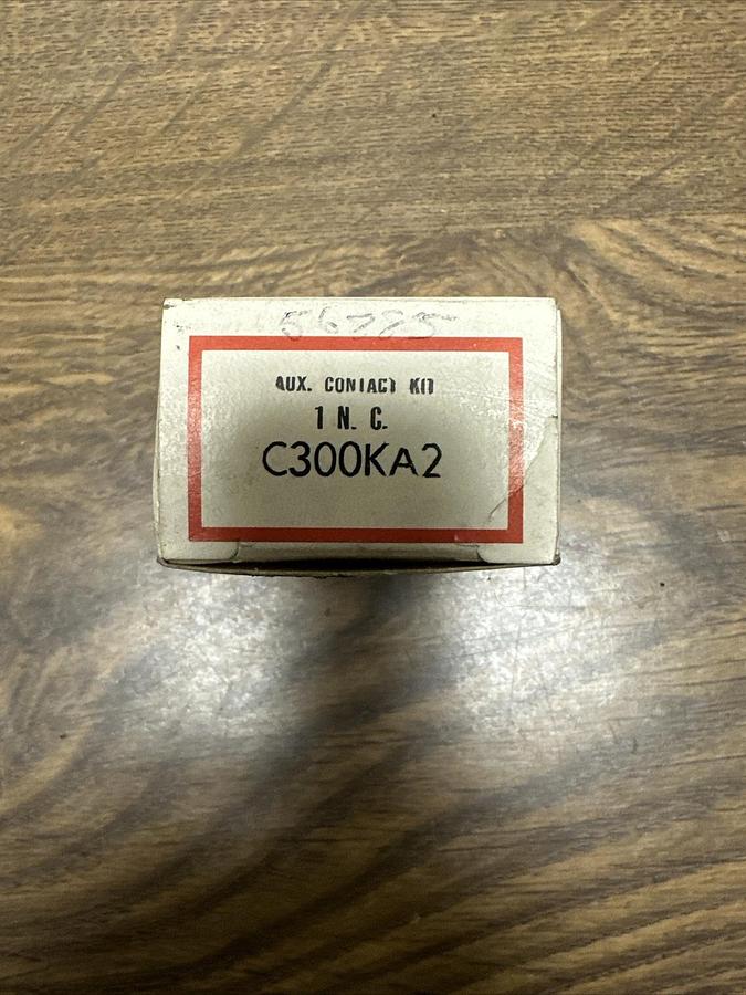 Used Cutler-Hammer,C300KA2,Auxillary Contact Kit