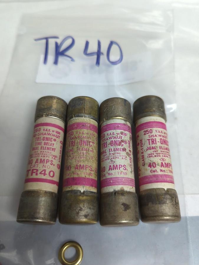 Used GOULD SHAWMUT,TR-40,TRI-ONIC 40 AMP FUSE LOT OF 4 PRE-OWNED