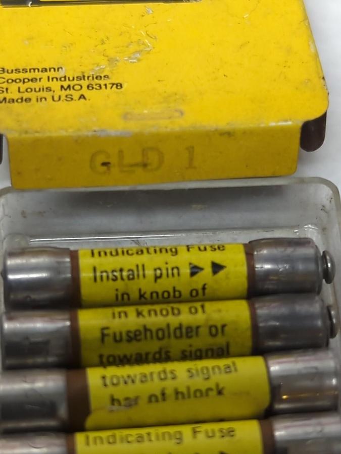 COOPER BUSSMANN,GLD-1,INDICATING FUSE 1 AMP PACK OF 5 NOS