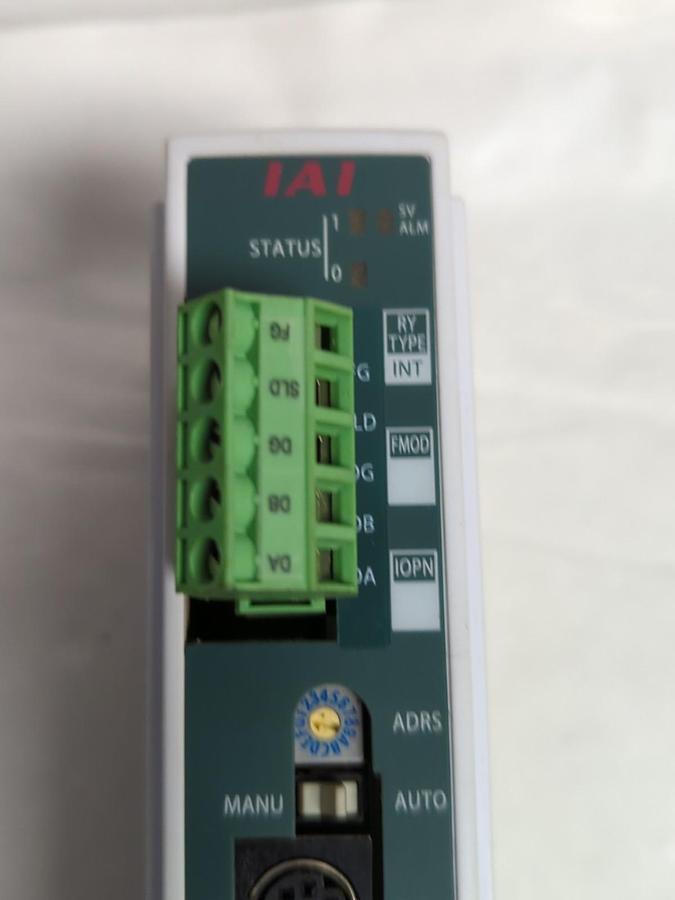 Used IAI CORP,PCON-C-56PI-CC-0-0,POSITION CONTROLLER DC24V 2.2A PRE-OWNED