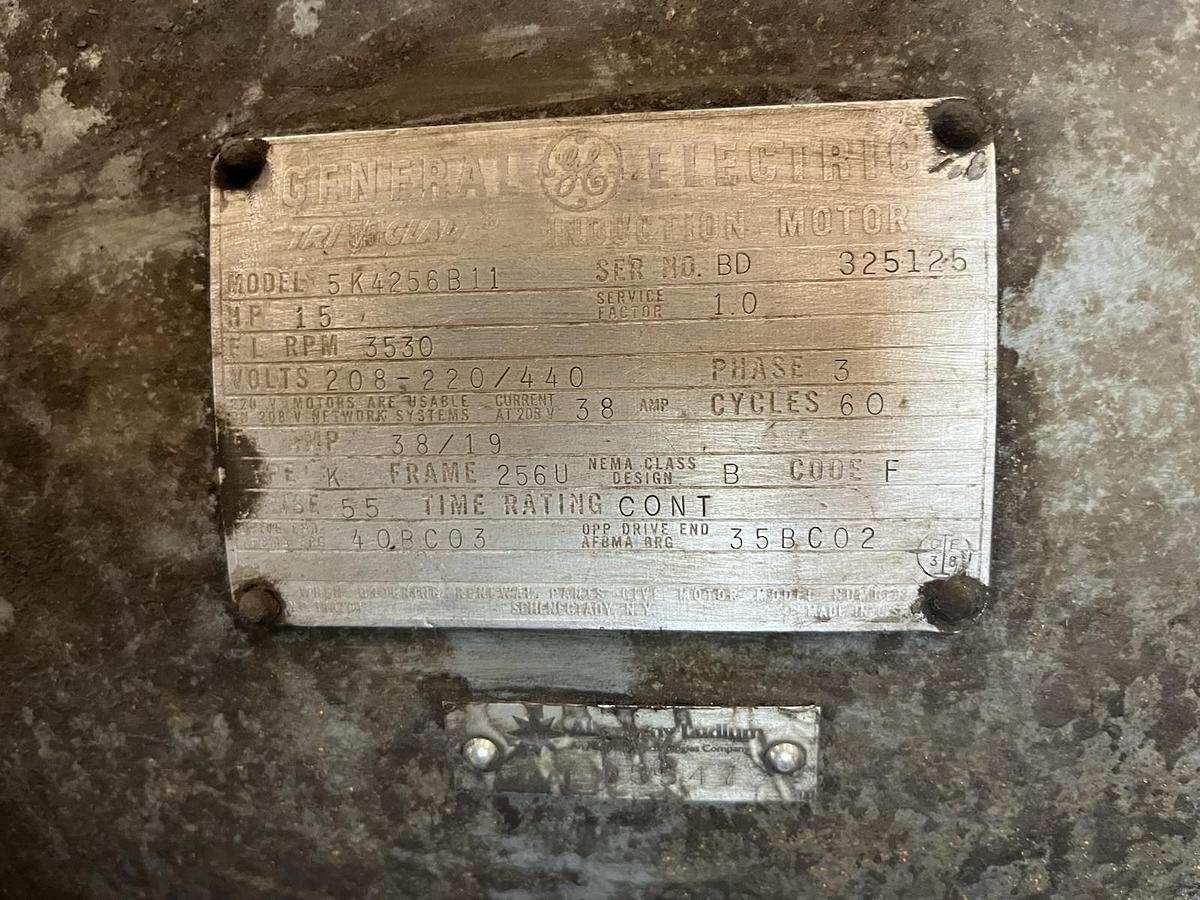 Used GENERAL ELECTRIC,5K4256B11,TRI CLAD 15HP MOTOR 3530 256U 3PH
