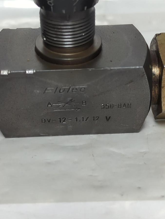 Used FLUTEC,DV-12-1.1/12V,FLOW CONTROL VALVE ASSEMBLY 350 BAR PRE-OWNED