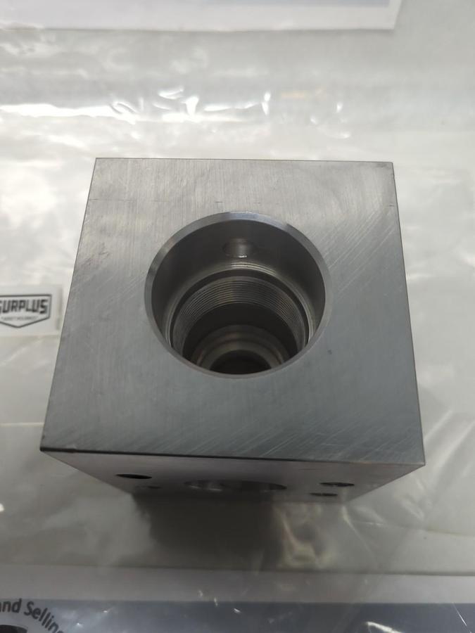 Used SUN HYDRAULICS,KCR 9A18,HYDRAULIC VALVE BLOCK PRE-OWNED