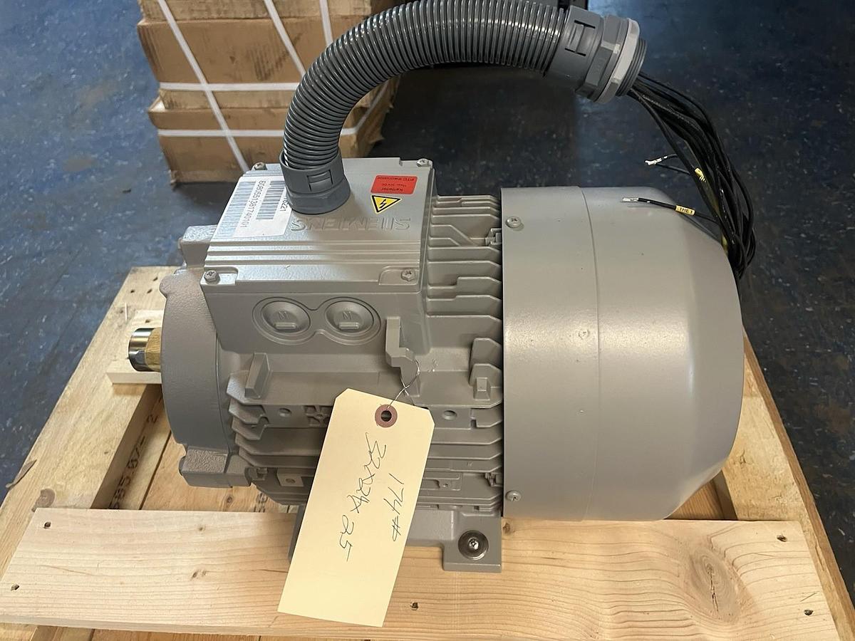 SIEMENS,1LA7139-2AA90-ZT08,MOTOR 11kW 400V 2940RPM 132S