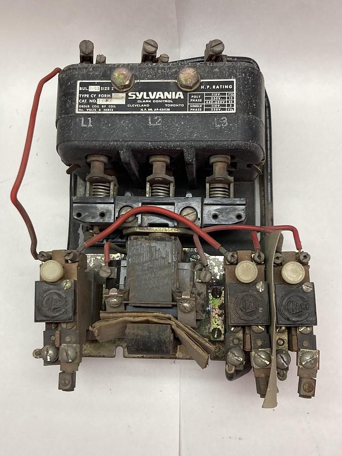 Used Sylvania,13U32,3-Pole Magnetic Starter Type CY Size 2