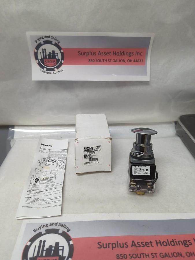 SIEMENS,52PE3D3U,ILLUMINATED PUSH-PULL TRANSFOEMER TYPE GREEN 24-28 V AC-DC NOS