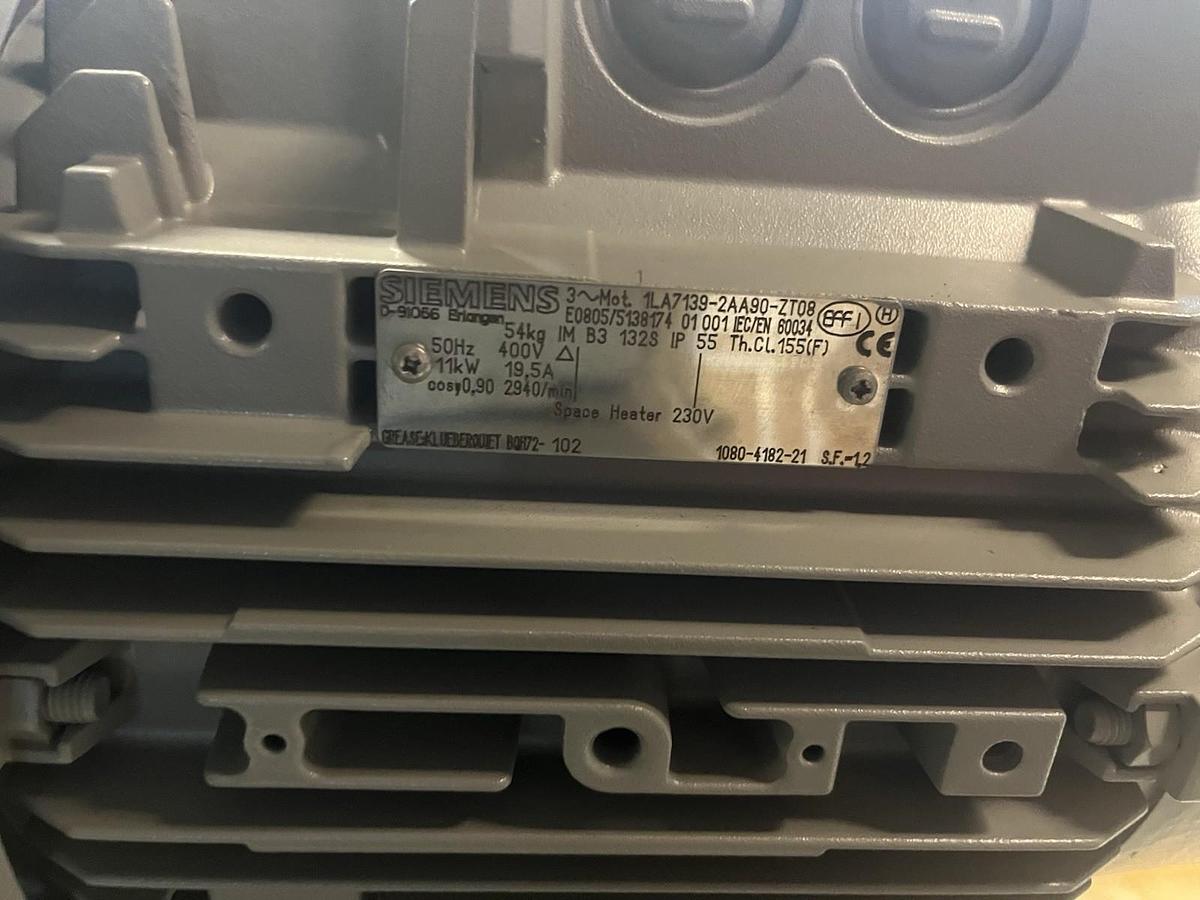 SIEMENS,1LA7139-2AA90-ZT08,MOTOR 11kW 400V 2940RPM 132S