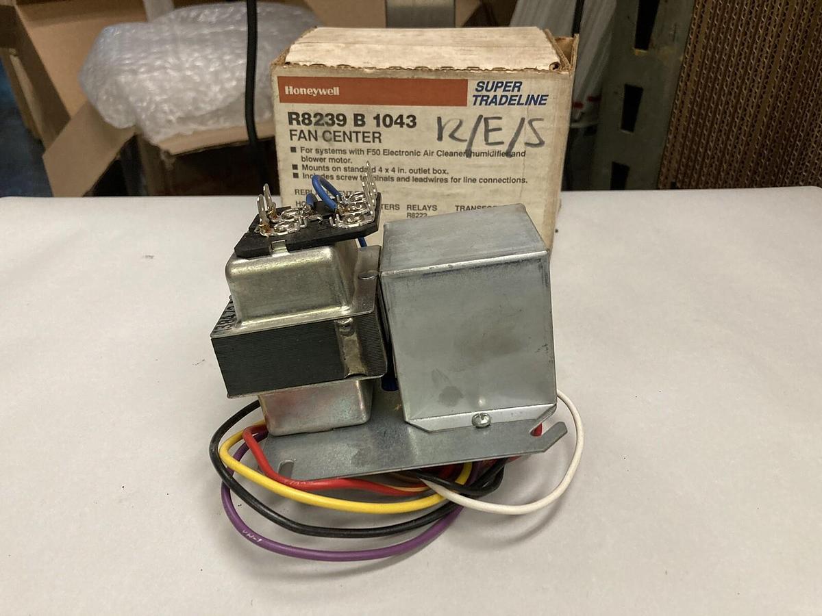 Honeywell,R8239B1043,Fan Center