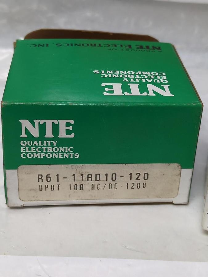 NTE,R61-11AD10-120,RELAY 10AMP 120V NOS