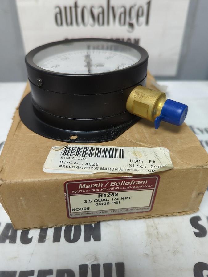 MARSH BELLOFRAM,H1258 3.5-QUAL,1/4 INCH NPT 300PSI GAUGE NEW