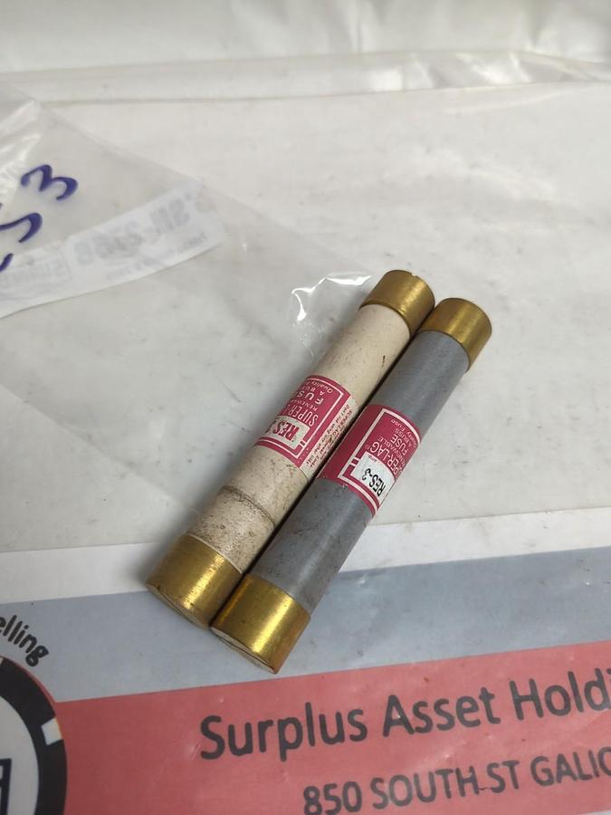 Used COOPER BUSSMANN,RES 3,SUPER-LAG 3 AMP FUSE LOT OF 2 PRE-OWNED