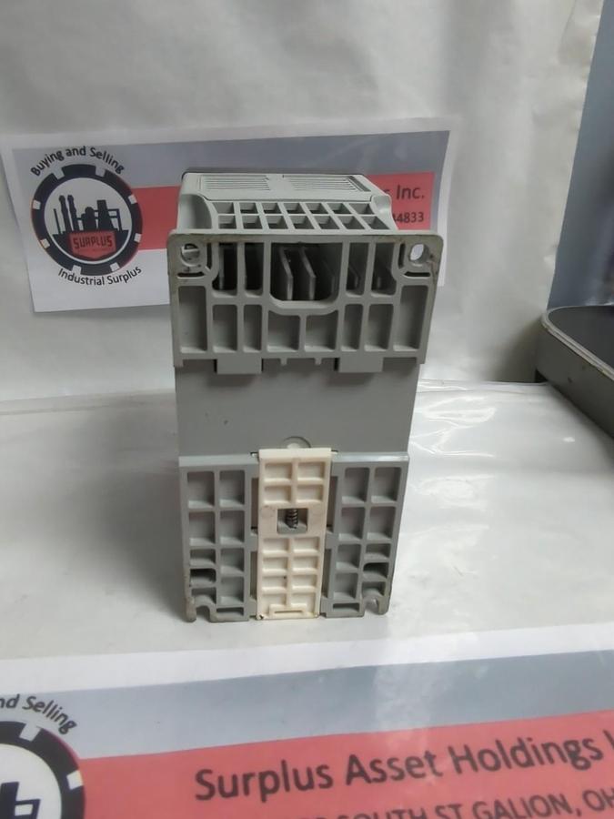 Used ALLEN BRADLEY,22A-D2P3N104,POWER FLEX 4 DRIVE SERIES A PRE-OWNED