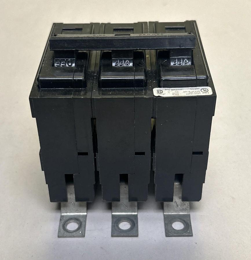 Used CUTLER-HAMMER,BAB3020H,CIRCUIT BREAKER 20A 240V 3P