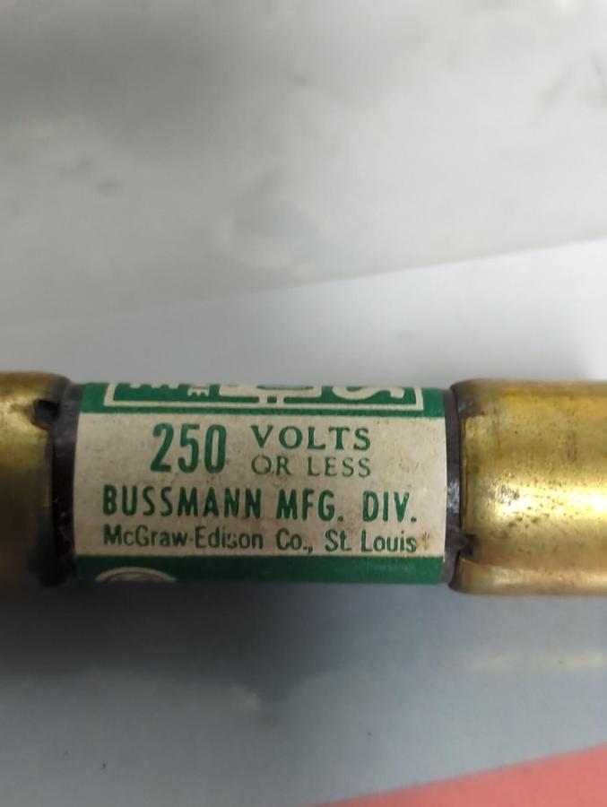 Used COOPER BUSSMANN,NON20,ONE-TIME FUSE 20 AMP LOT OF 88 PRE-OWNED