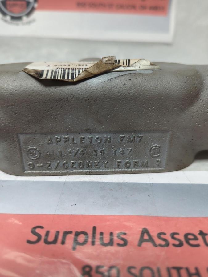 APPLETON,T47,FM7 CONDUIT BODY 1-1/4 INCH NOS