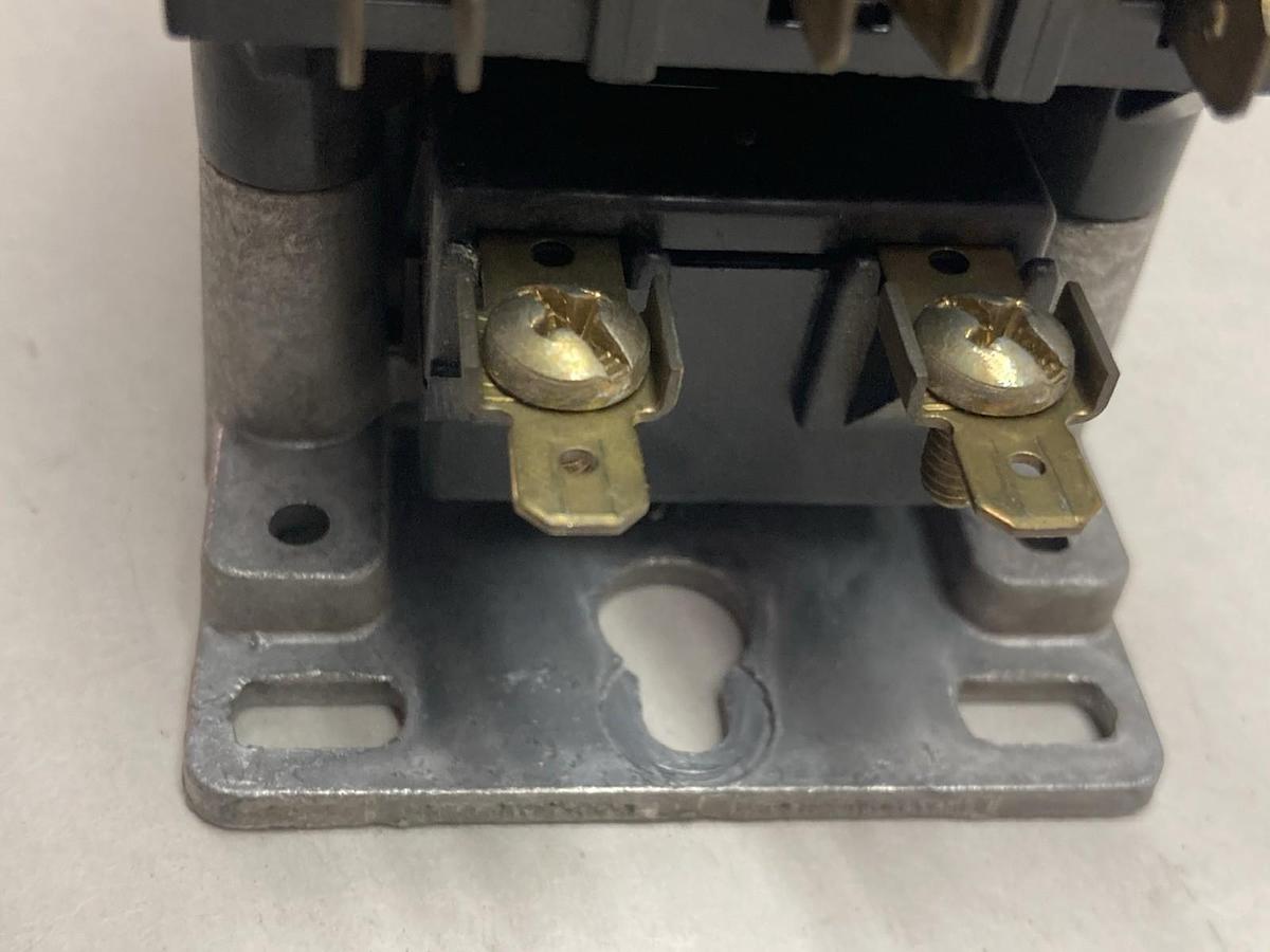 Used General Electric,CR353AB3AH1,Contactor Coil 25A 600V